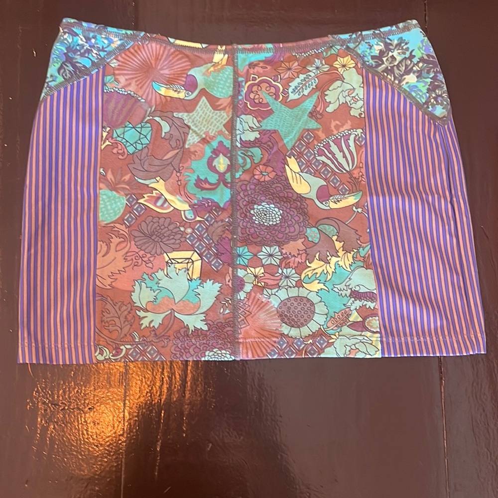 Maaji Skirt. Great to Wear Over a Bathing Suit. Size Small.
